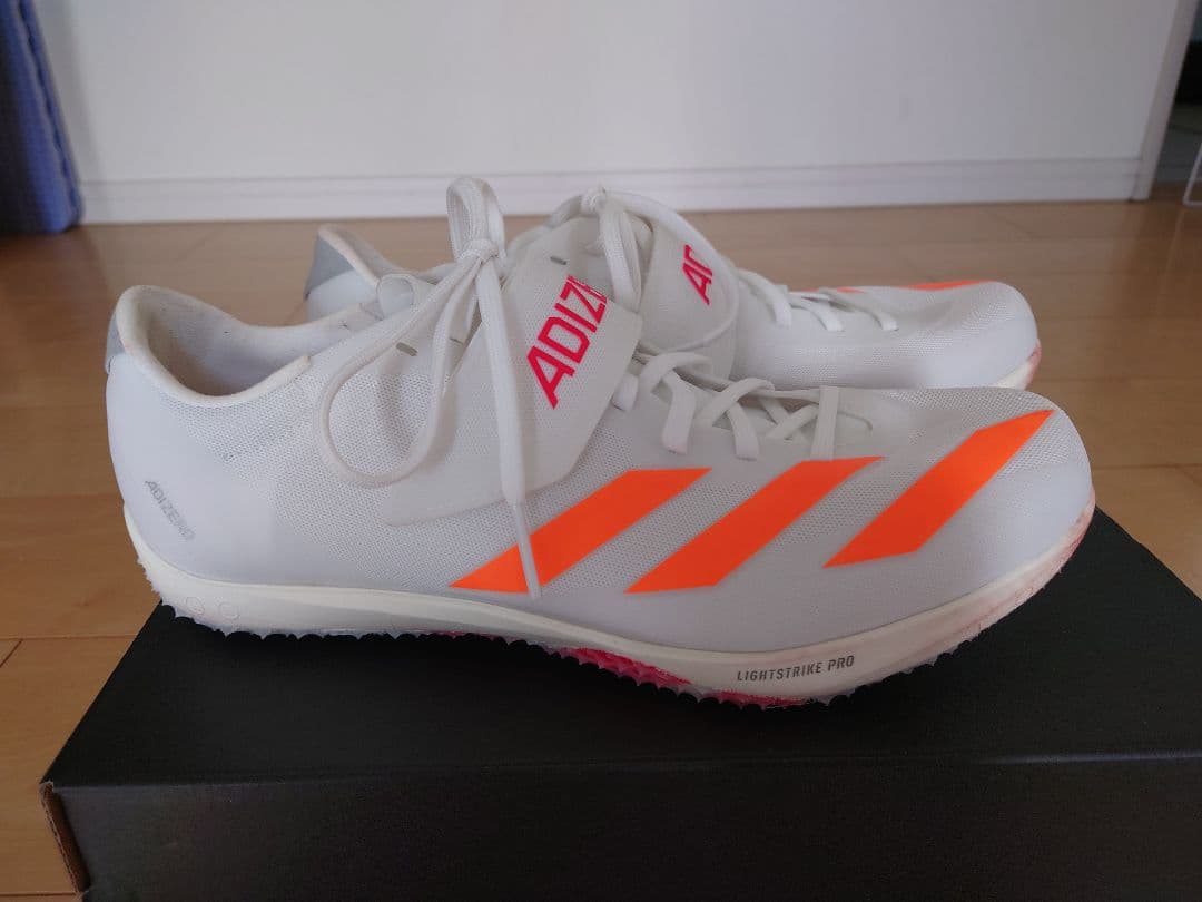 ADIZERO HJ 28.0 スパイクシューズ ホワイト/オレンジ