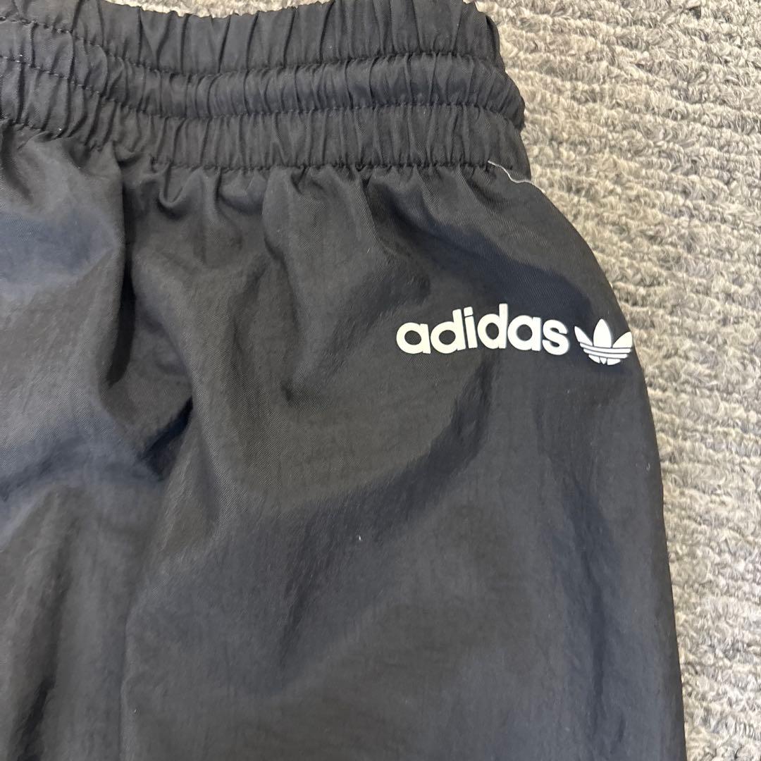 adidas レディースLサイズ✨ブラック ウィンドブレーカー上下