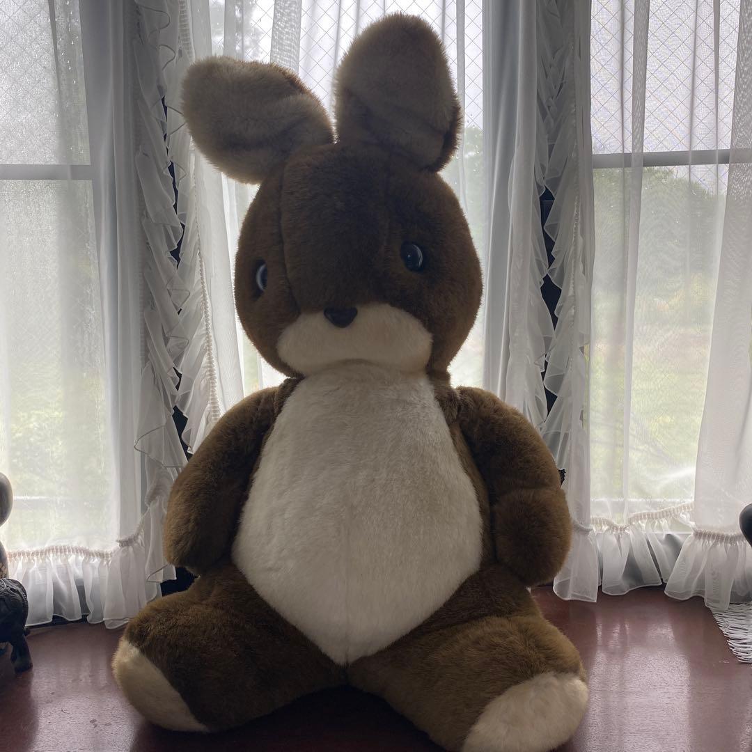大きいウサギのぬいぐるみサンアロー