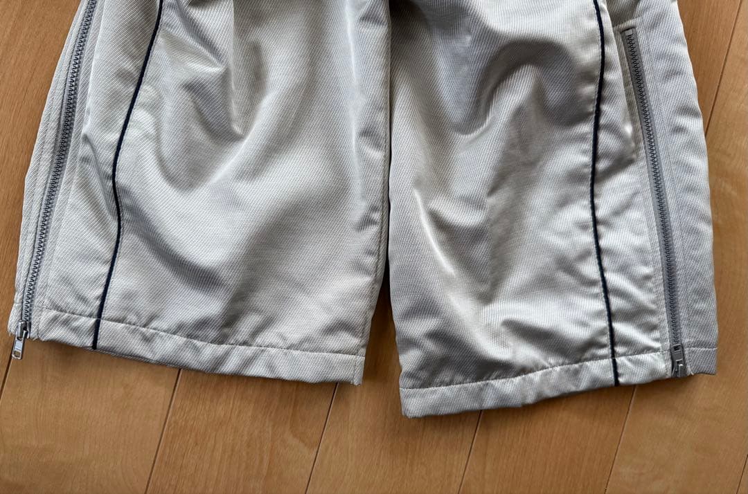 カッコいい！KAPPA厚手シルバーウインドブレーカー上下セット