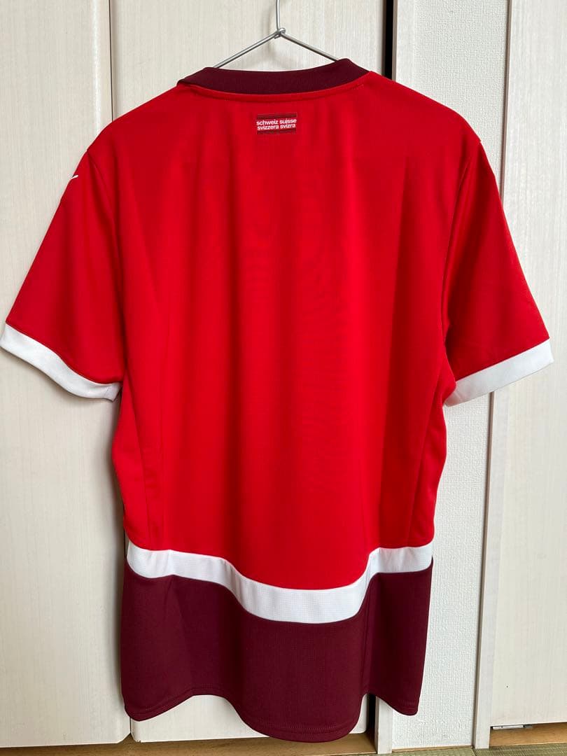 【値下げ中】 PUMA スイス代表2024年サッカーユニフォーム新品タグ付き