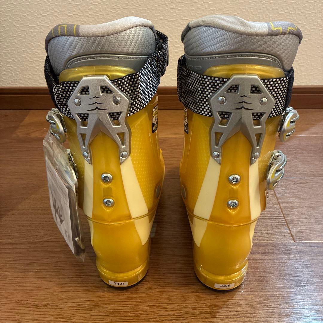 【新品・未使用】HEAD スキーブーツ　24.0