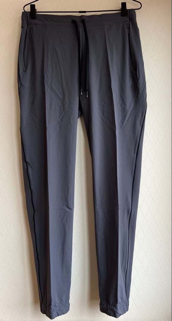 on アクティブパンツ　レディース　ダーク　Sサイズ