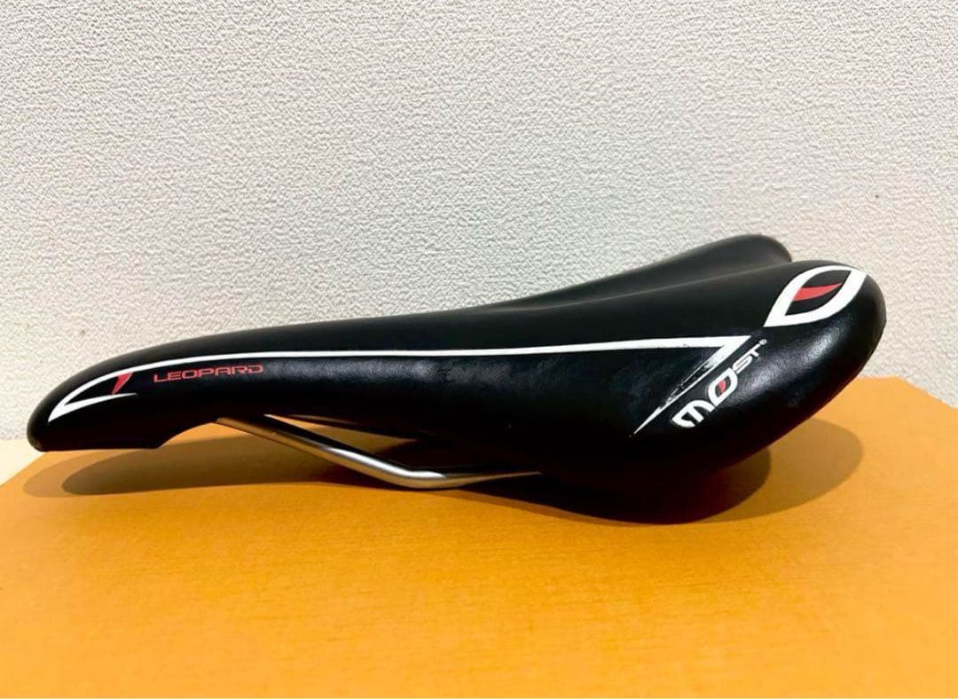 【ピナレロMOST】未使用のサドル（VERO別注）◆PINARELLO
