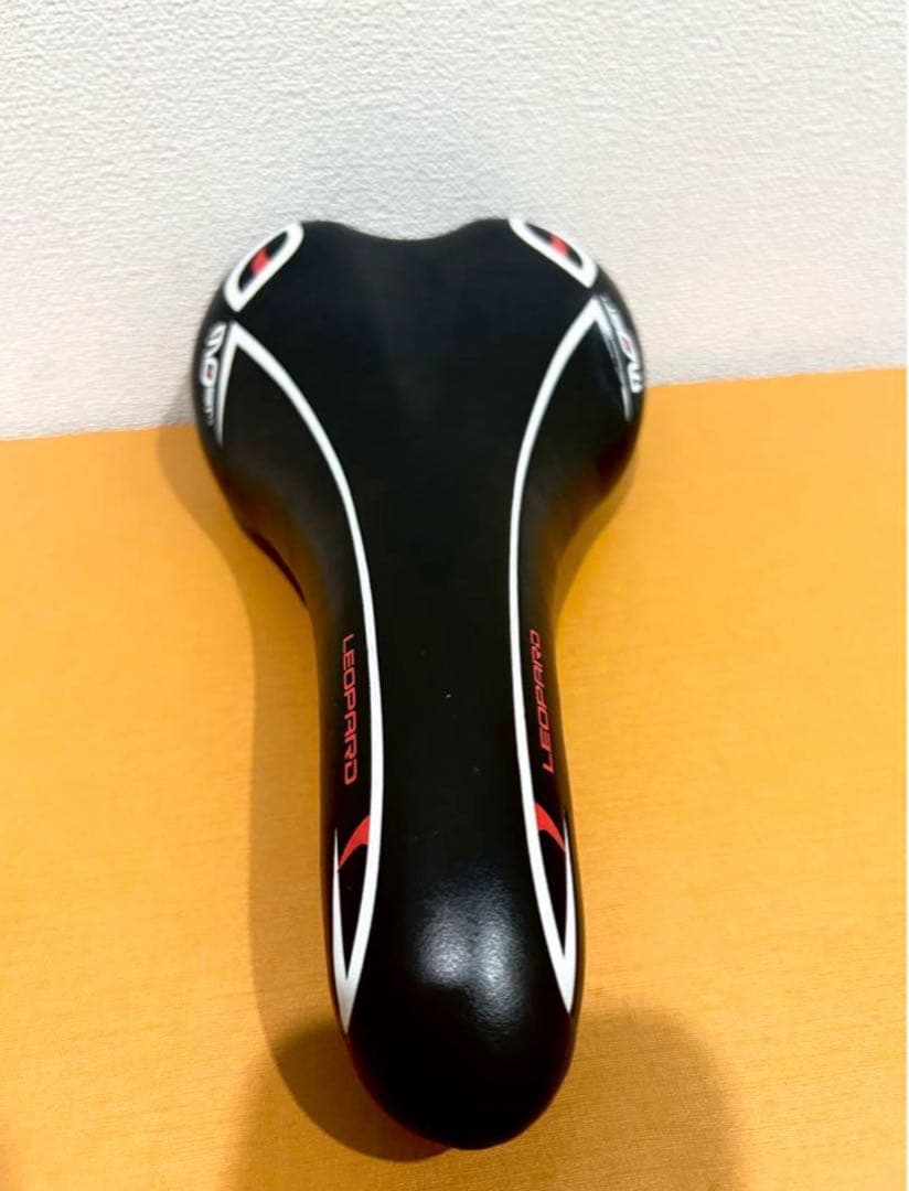 【ピナレロMOST】未使用のサドル（VERO別注）◆PINARELLO