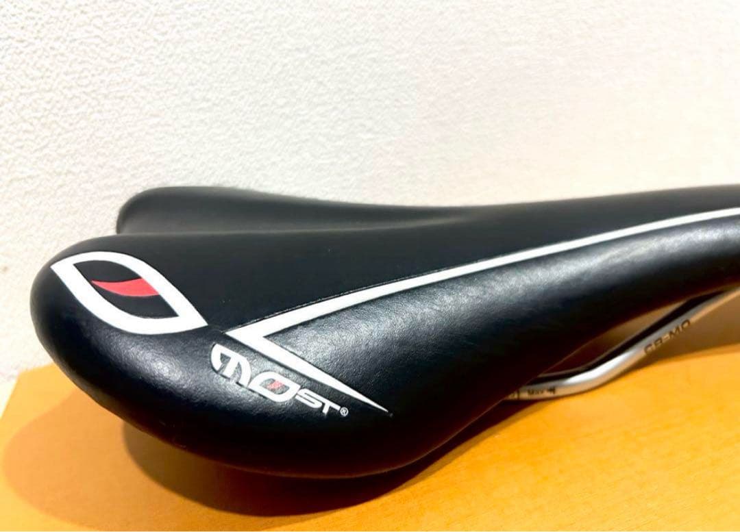 【ピナレロMOST】未使用のサドル（VERO別注）◆PINARELLO