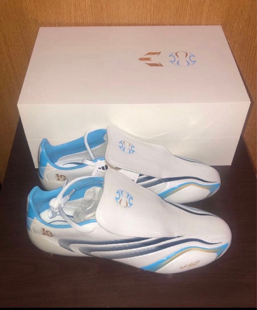 バ*ィ様 超特価スタート 新品 F50 エリート FG TUNIT メッシ 25