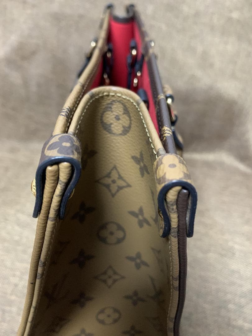 LOUIS VUITTON モノグラム ジャイアント リバース オンザゴーMM