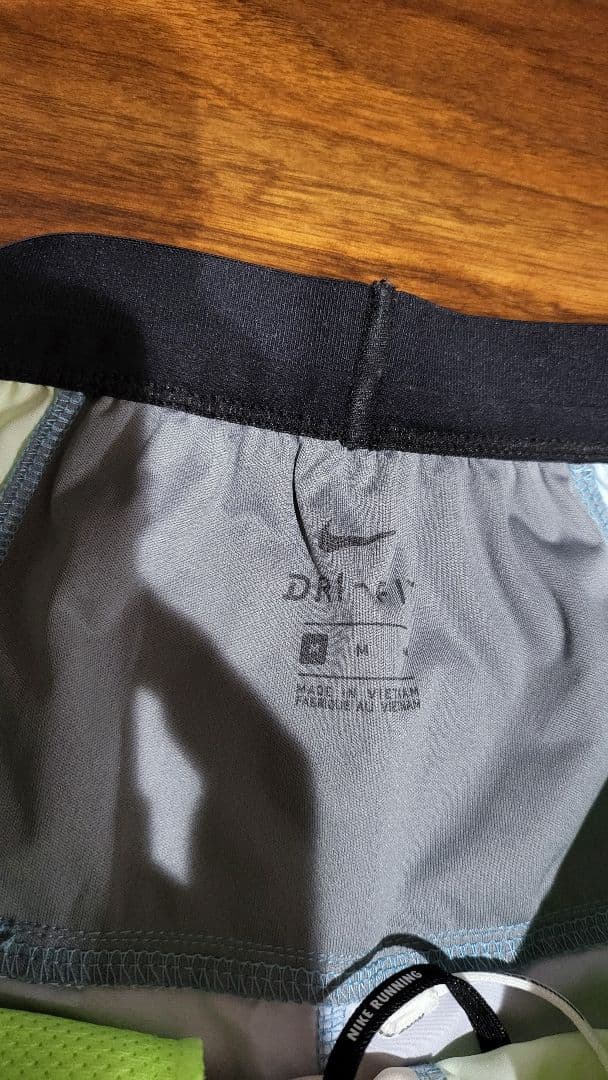 超希少デザイン！NIKE ロゴ刺繍 クレイジーデザイン ランニングショーツ 奇抜