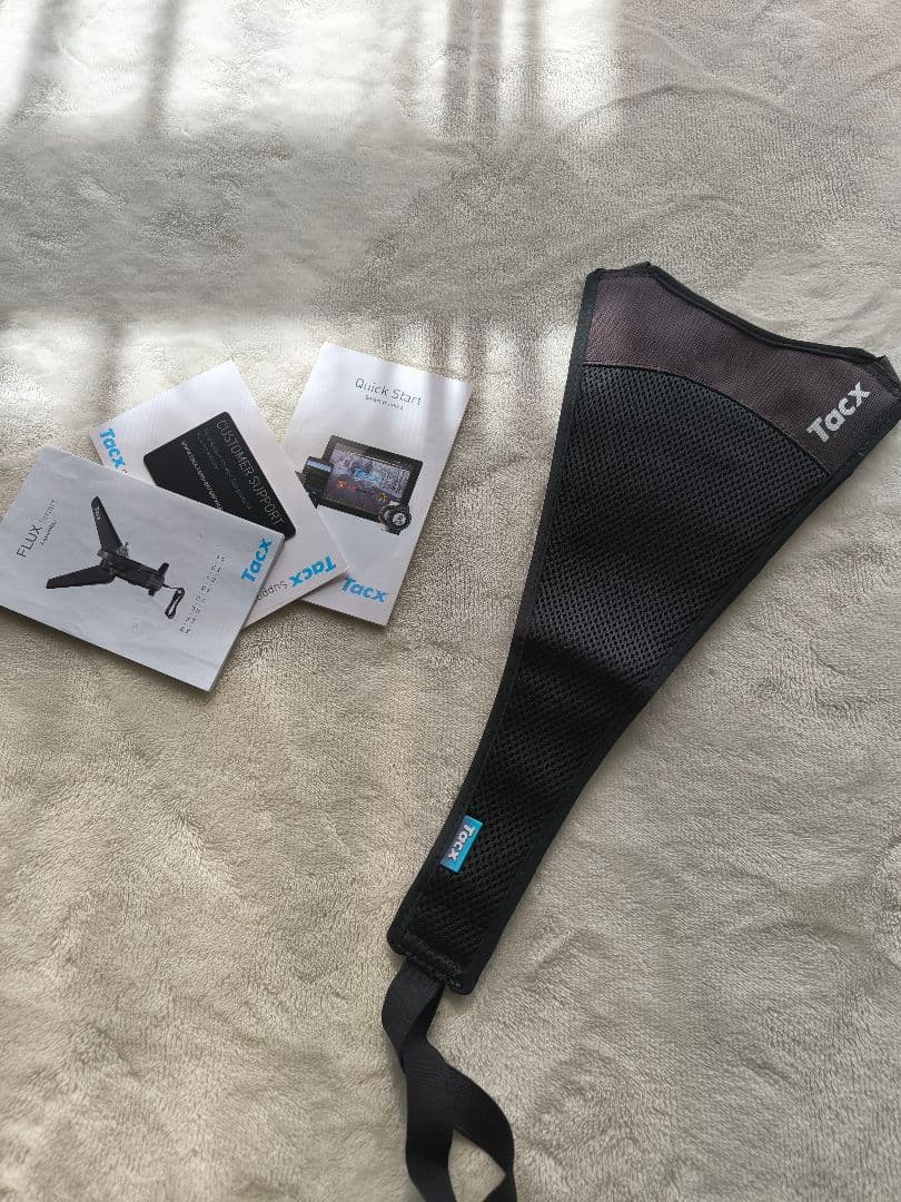 Tacx FLUX Smart ANT+ドングル付　11速スプロケ付き