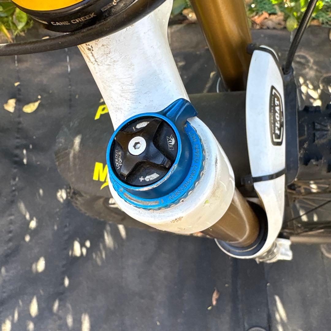 自転車本体 INTENS tazer