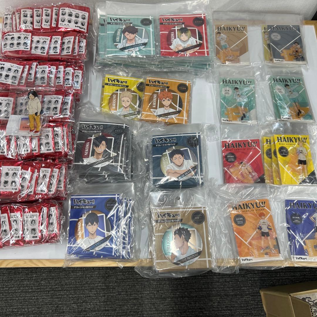 【大量】ハイキュー!! 孤爪・黒尾 幼少期缶バッジ168個 他 まとめ売り