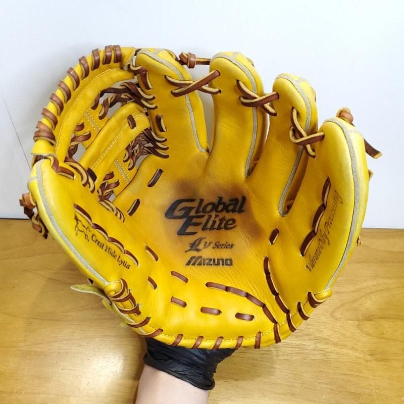 ミズノ グローバルエリート Lvシリーズ 村田修一型 良品 内野用 軟式グローブ