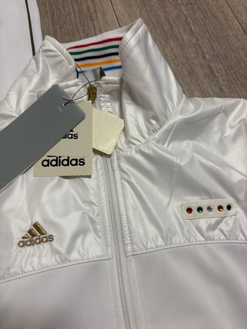 未着用タグ付 adidas ウォームアップジャージ 上下 レディース 汚れあり