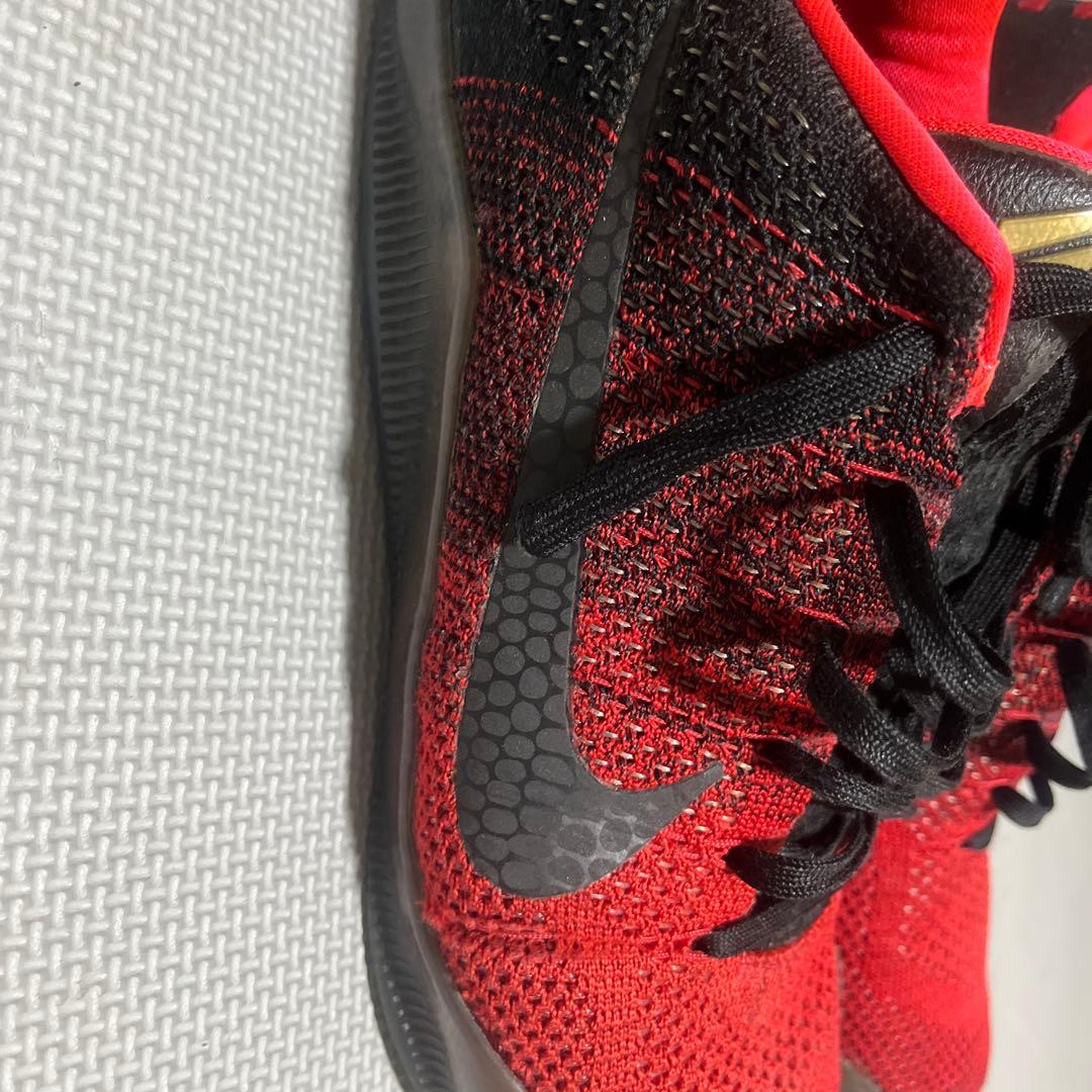 Nike Kobe シューズ 赤