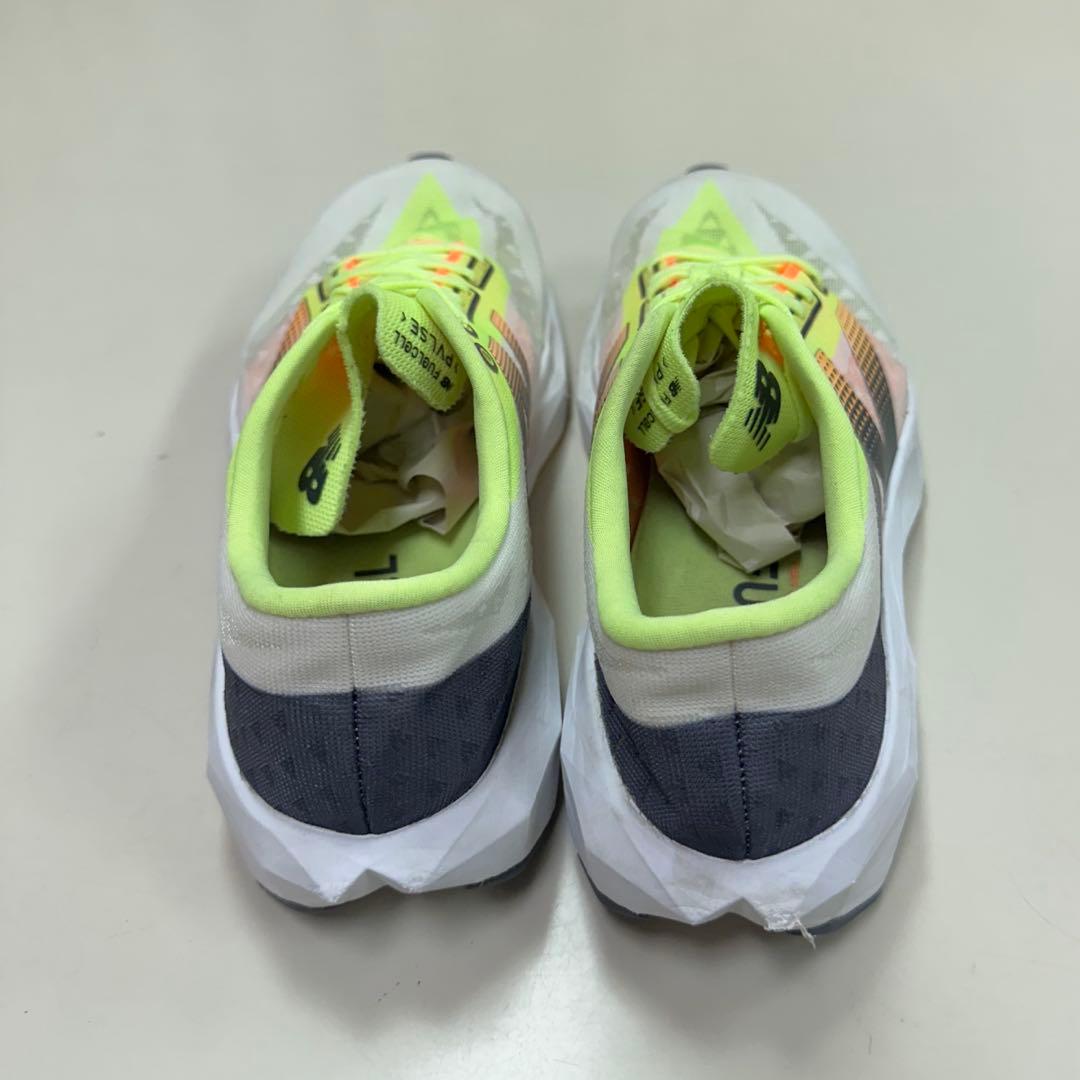 New Balance 陸上シューズFuelCell Pvlse v1 25.5