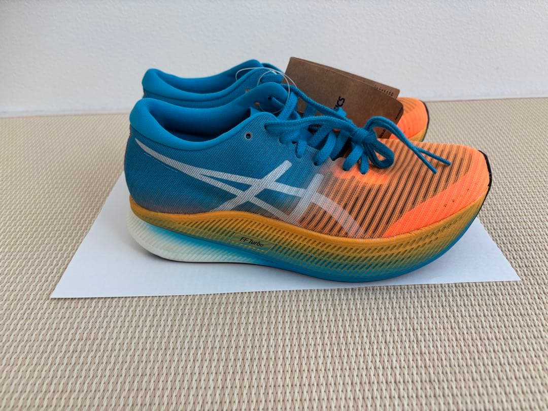 新品未使用　asics アシックス　23.5 スポーツ　陸上　メタスピードスカイ