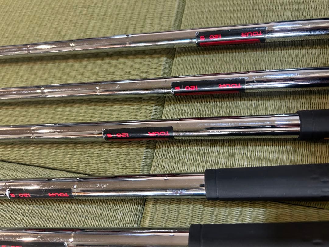 Titleist t100 P-5番 アイアン　kbs ツアー120S元調子