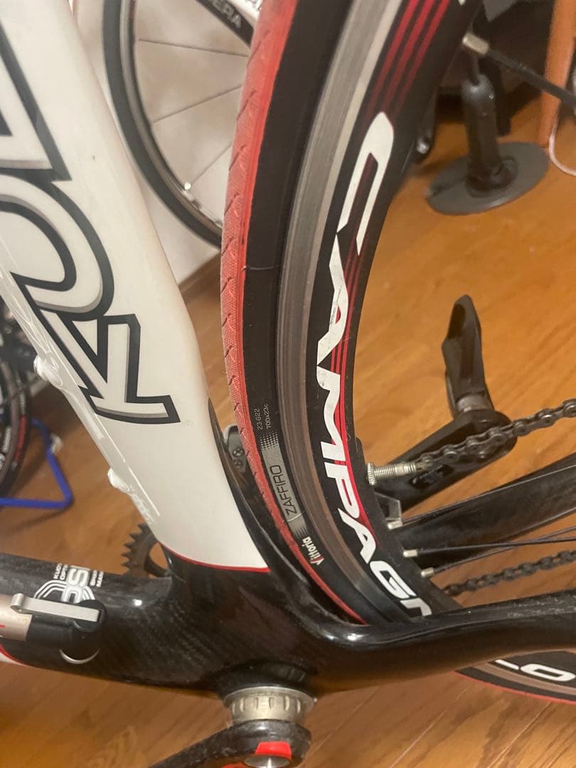 KUOTA KULT ロードバイク ホワイトレッド