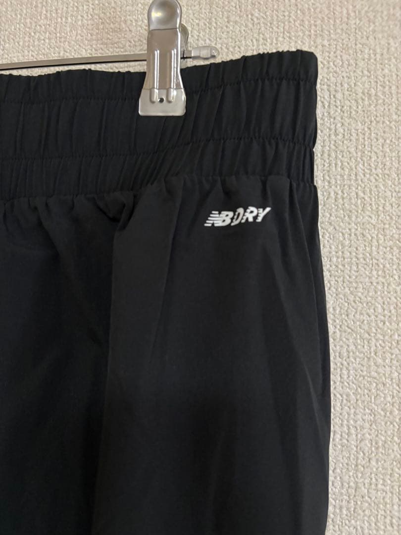 new balance ウーブンパンツ　ジャージ　ドライ