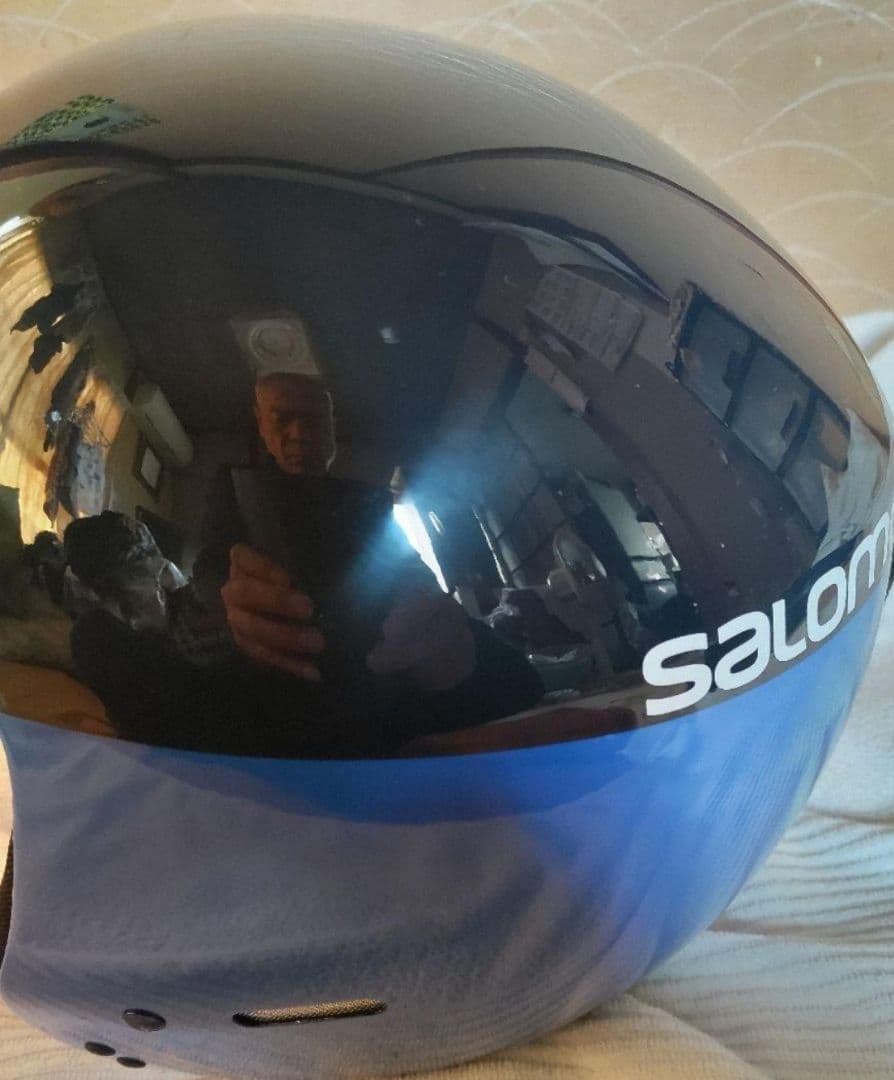 b 新品 未使用保管品 SALOMON サロモン FIS対応 ヘルメット