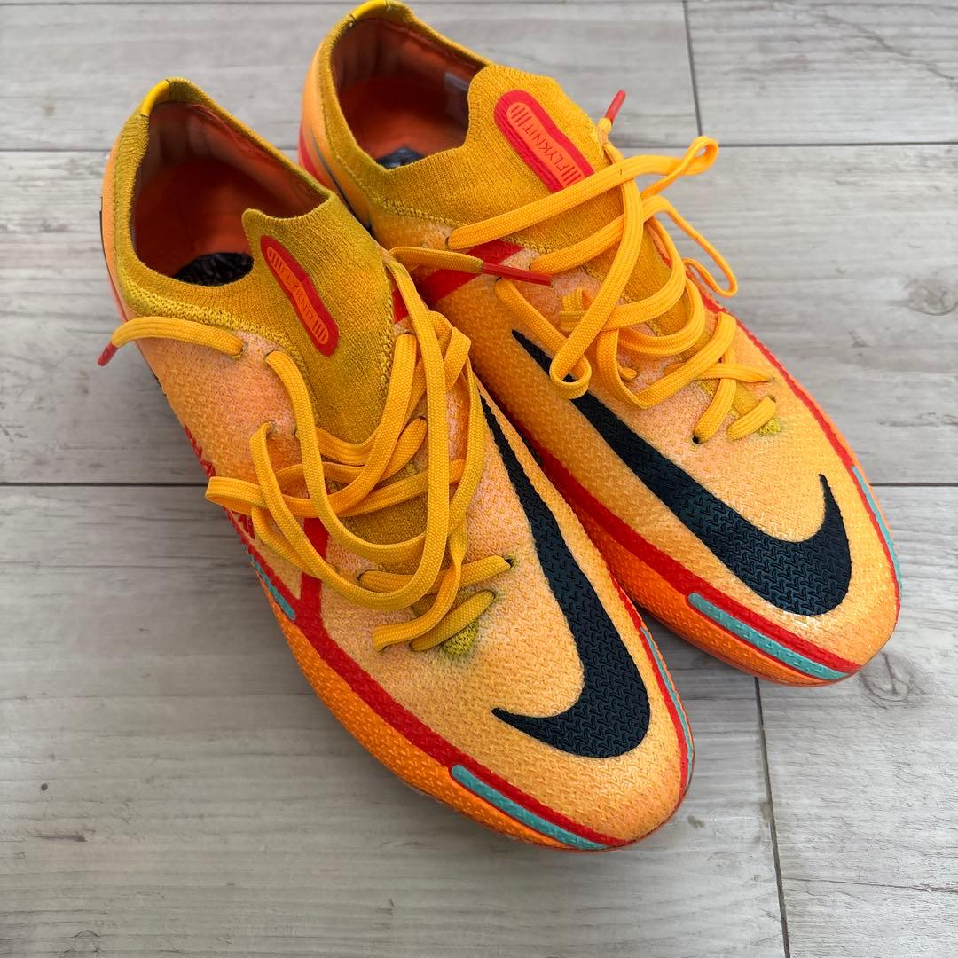 NIKE ファントム GT2 エリート FG