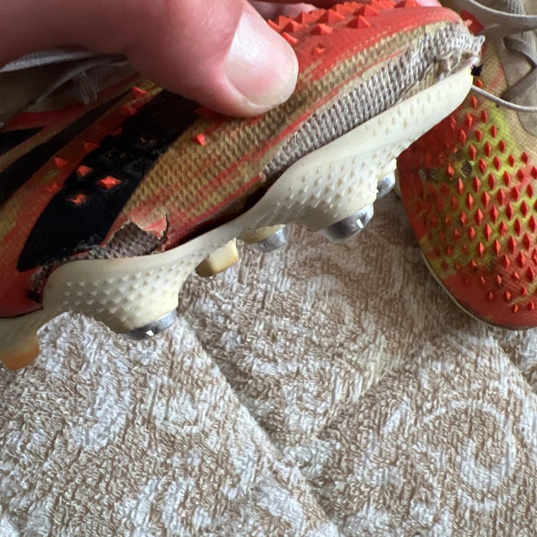 サッカーシューズ スパイク　adidasプレデター20.1SG 26.0cm