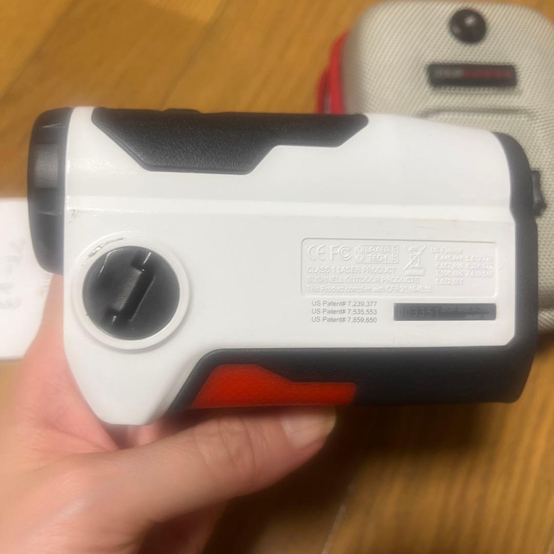 ブッシュネル　ツアーV3 ゴルフ距離計測器