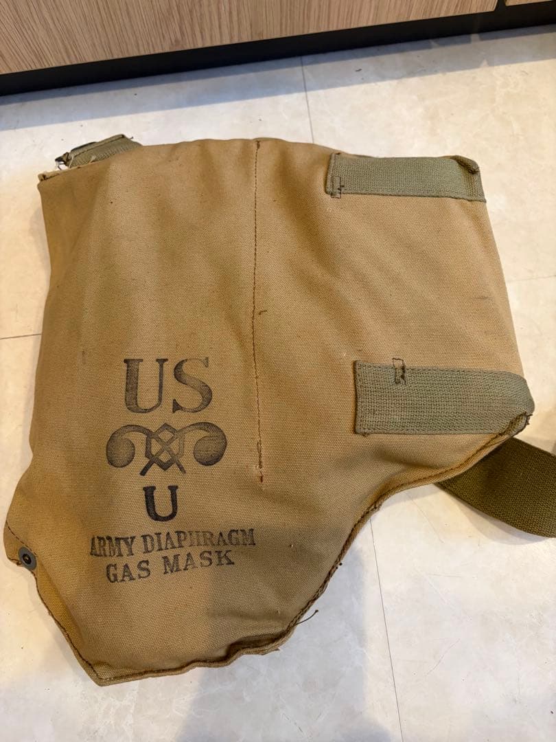 USARMYDIAPHRAGM GAS MASK 実物 ミリタリー バッグ付き