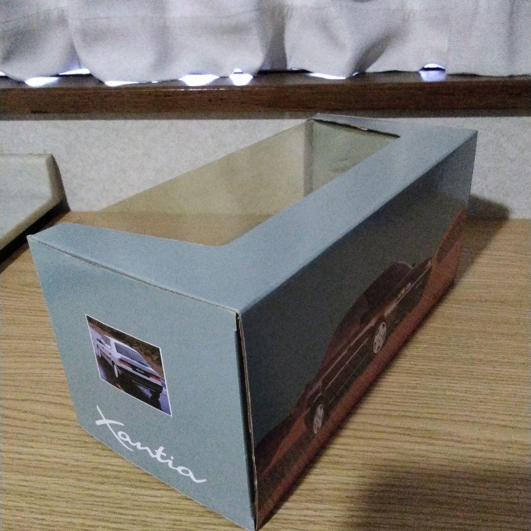 CITOROEN　Xantia　ゴールド　箱あり