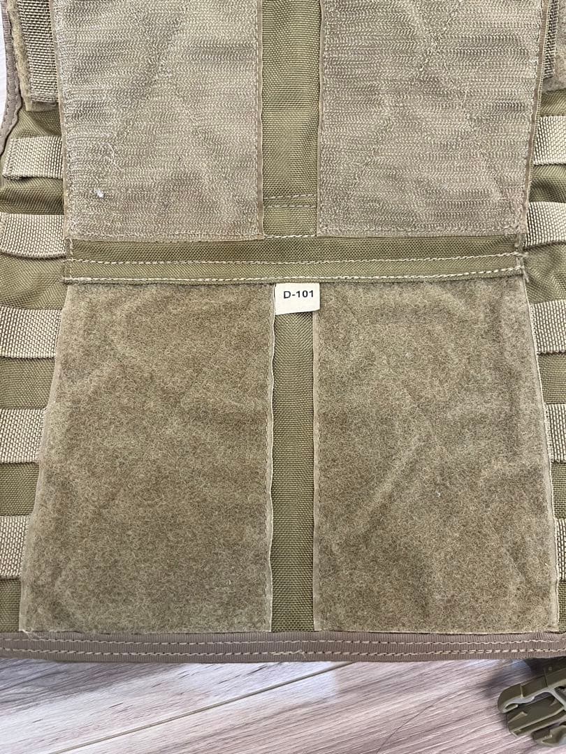 米軍放出品　実物　EAGLE MBAV プレートキャリア　コヨーテブラウン