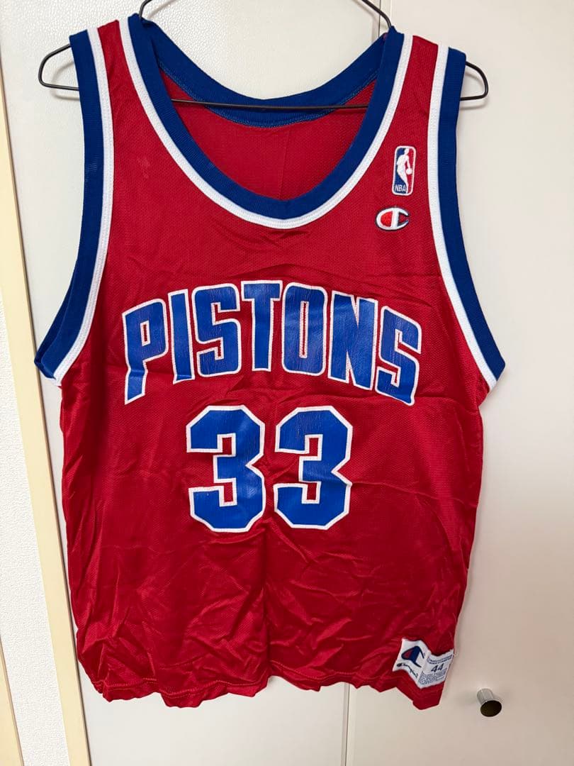 NBA ピストンズ　ユニフォーム