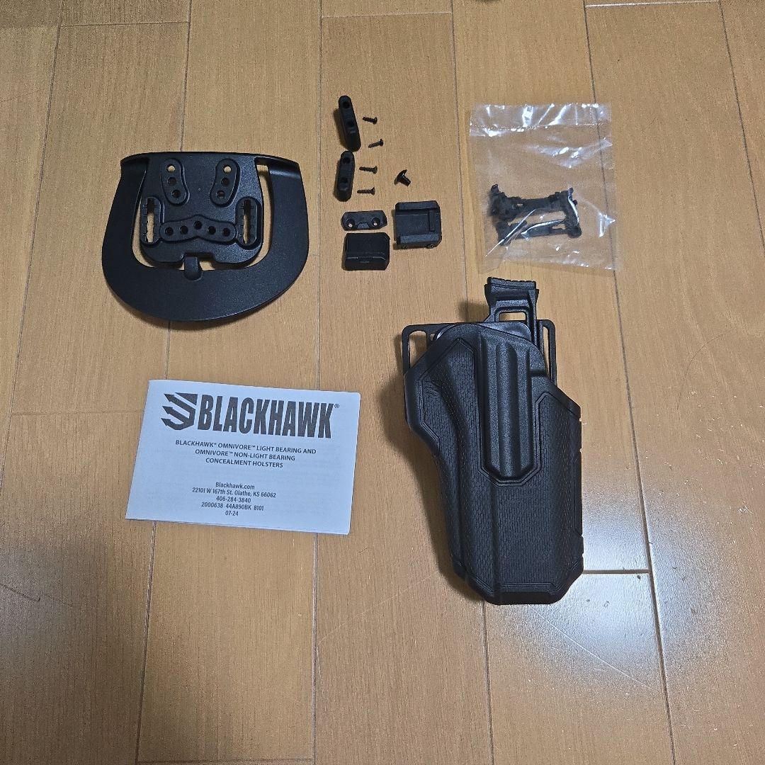 ブラックホーク　オムニボアホルスター　ノンライト