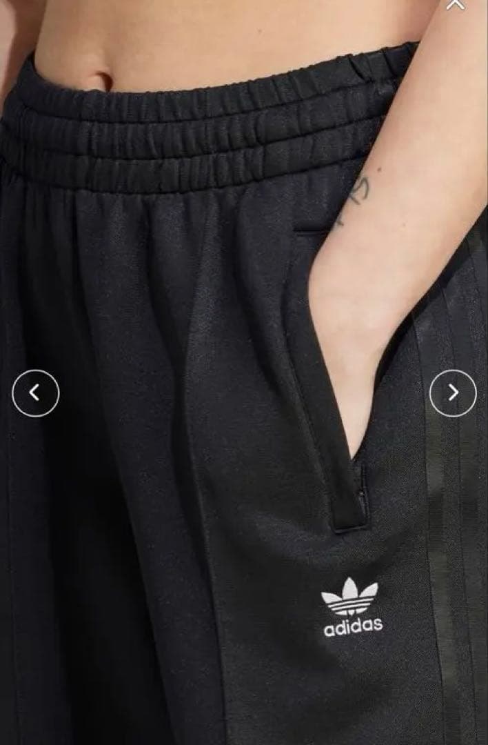 adidas クラシックス オーバーサイズ SST トラックパンツ