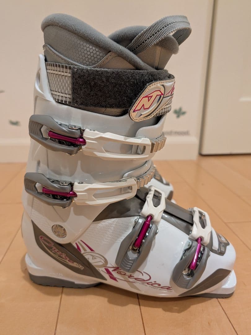 Nordica NFS スキー用ブーツ 女性用25.0〜25.5 美品