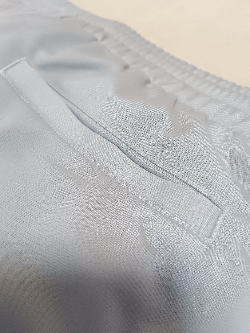 adidas ライトグレー ファイヤーバード 2XL 美品 IA6330