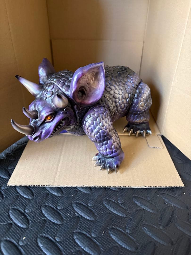 シカルナ工房 シベリアの鉄獣