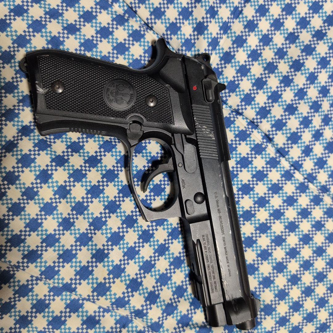 箱無し 東京マルイ M9a1 ガスハンドガン 2マガジン付き