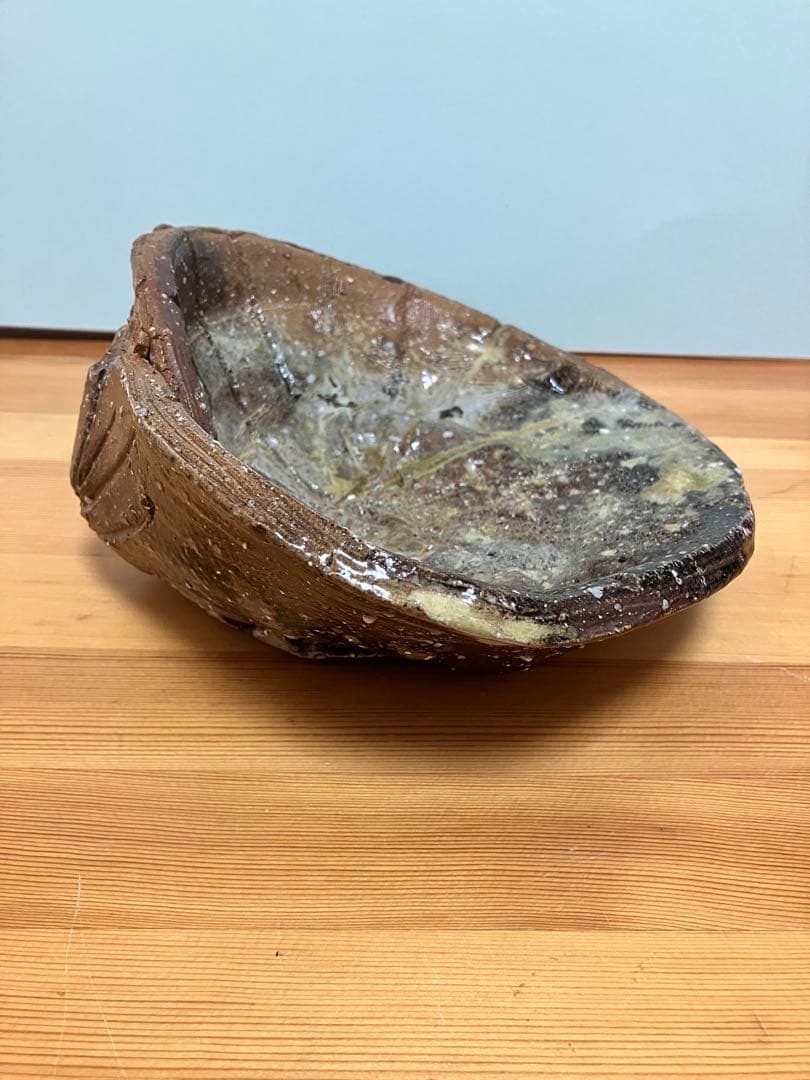 琉球　沖縄　当真裕爾作　貝型の皿　ヤチムン　やちむん　珍品　希少 ニュウ有