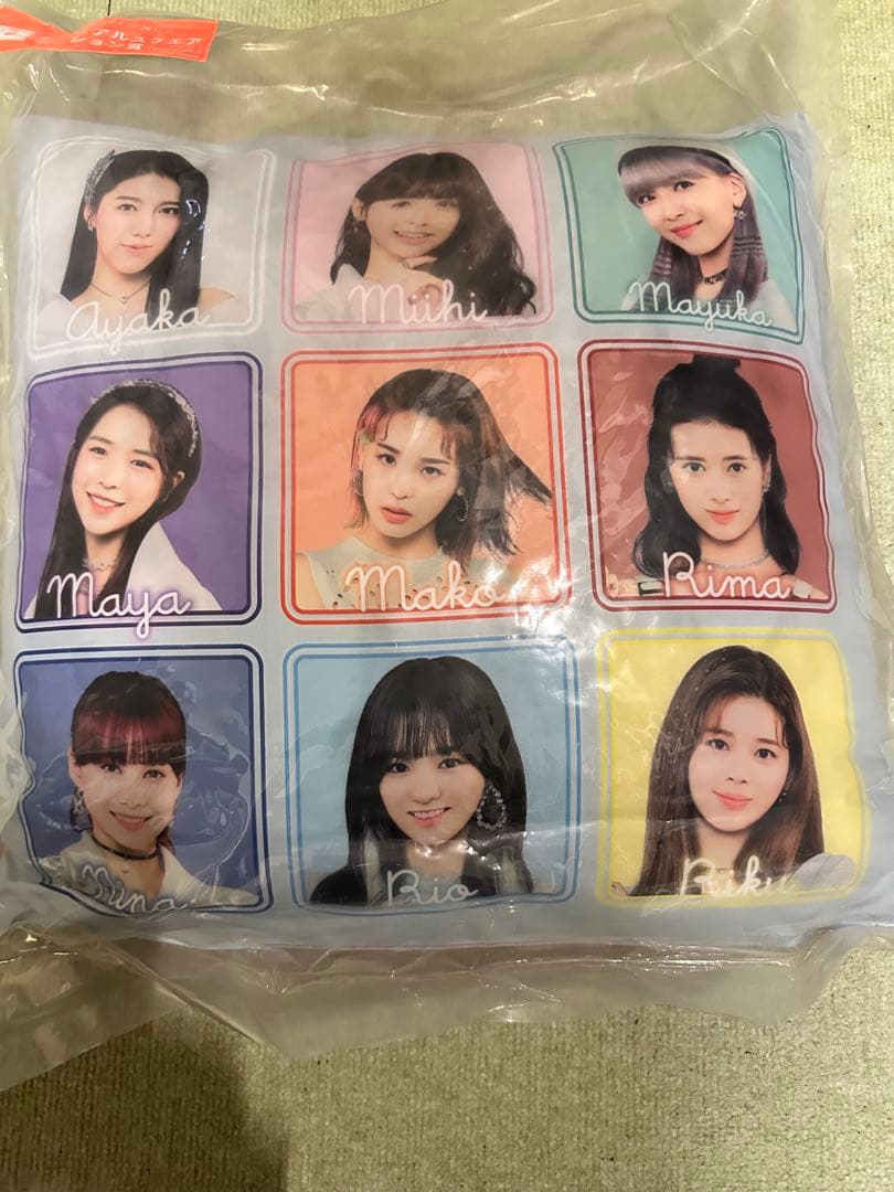 NiziU まとめ売り　187品
