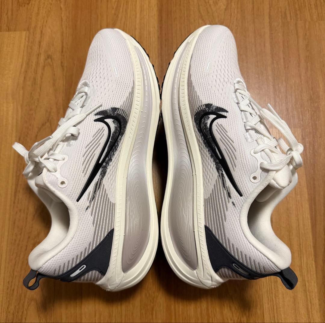 NIKE ボメロ18 25.5cm