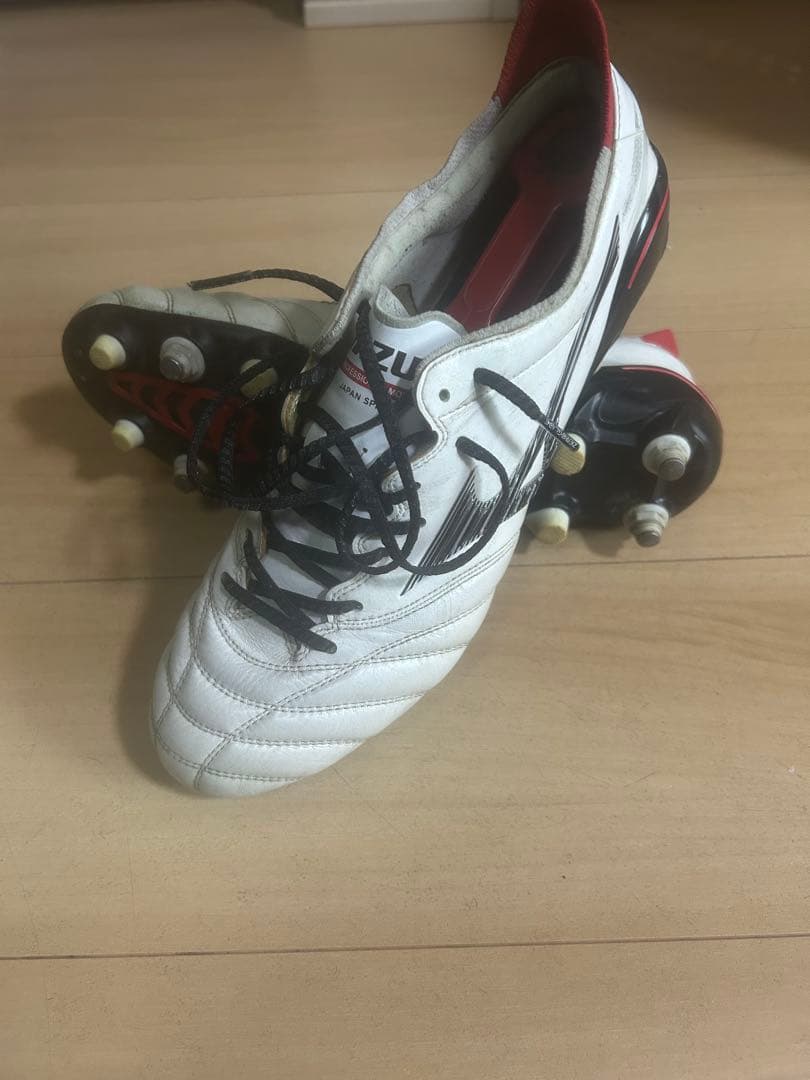 Mizuno サッカースパイク ホワイト/レッド SG