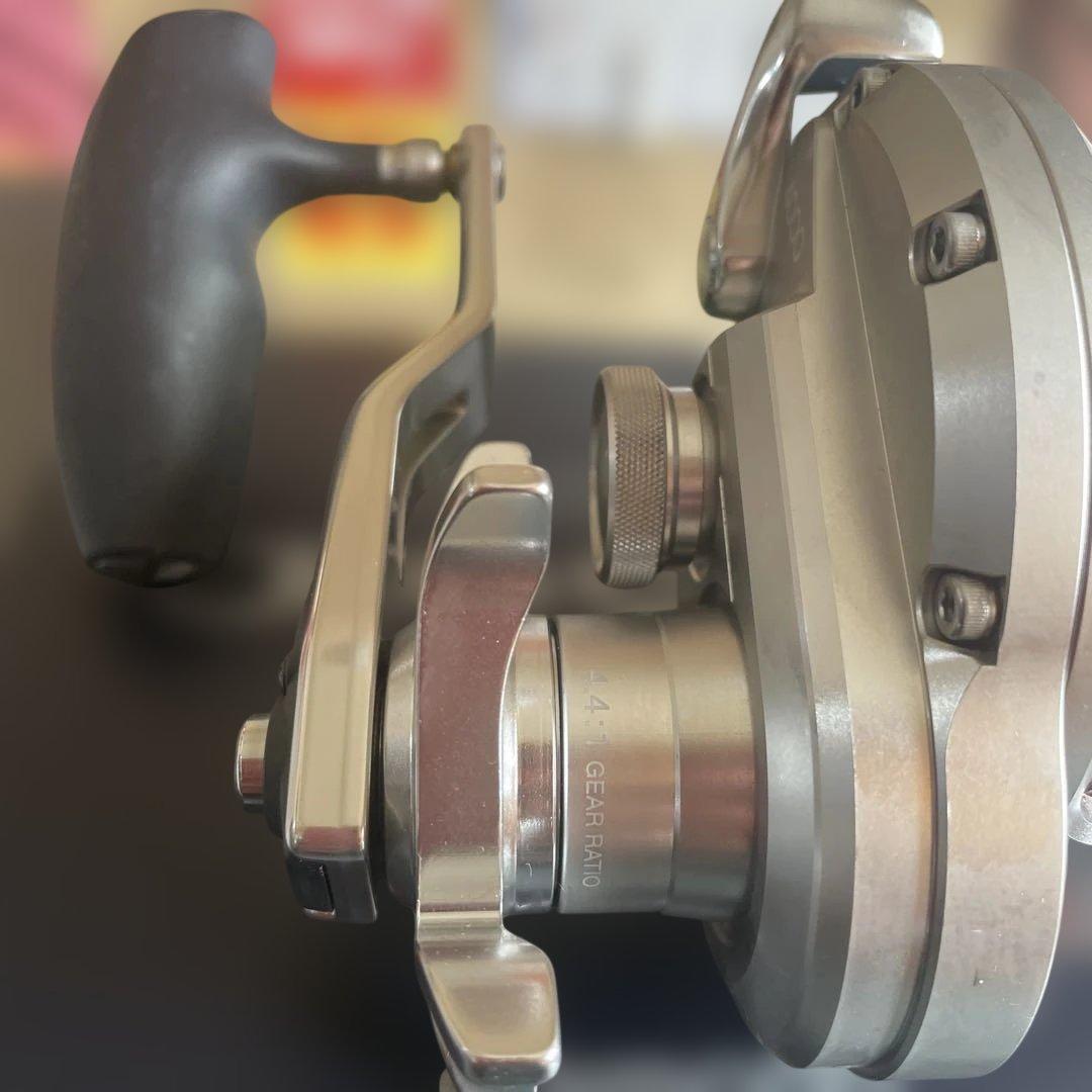 SHIMANO OCEA JIGGER 4000 ベイトリール
