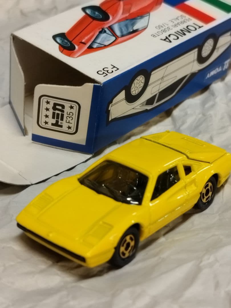 トミカ Ｆ３５青箱フェラーリ308GTB