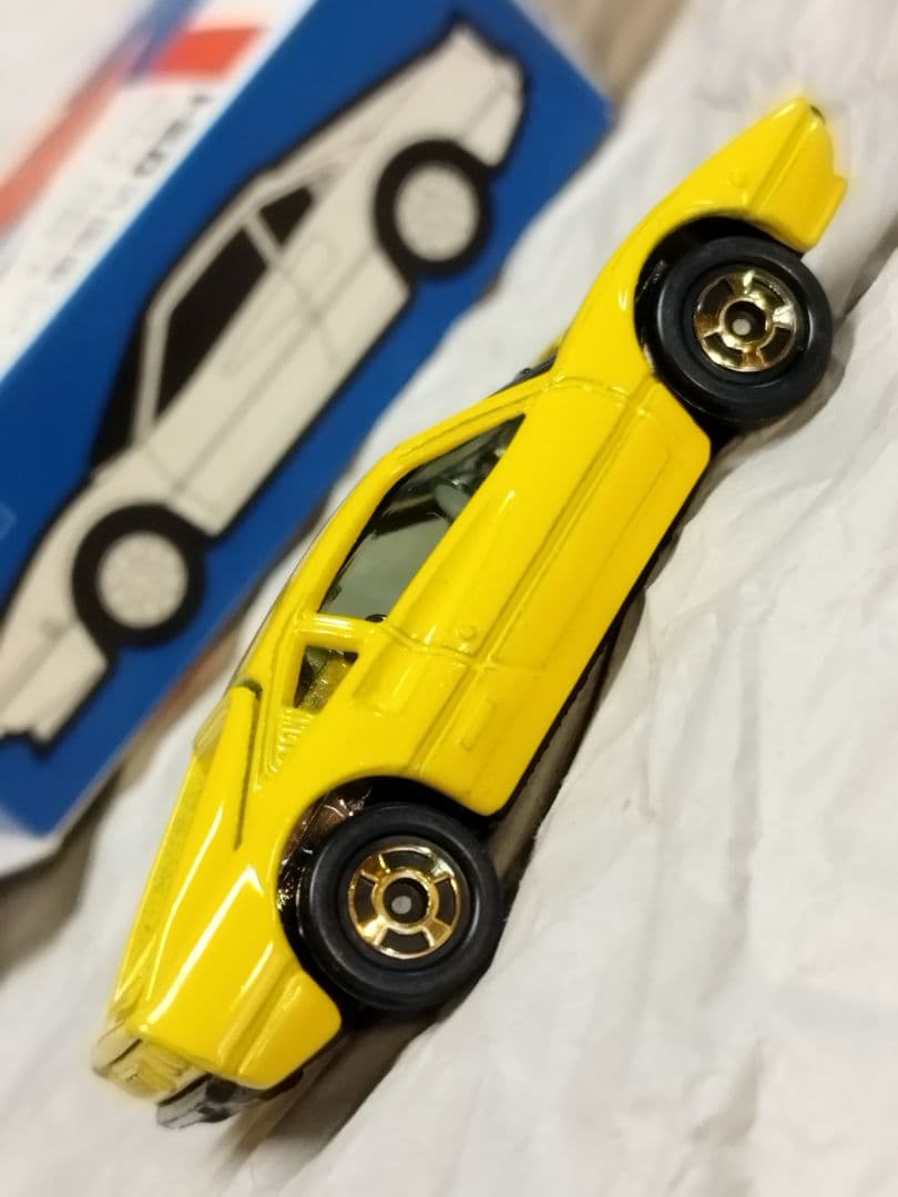 トミカ Ｆ３５青箱フェラーリ308GTB