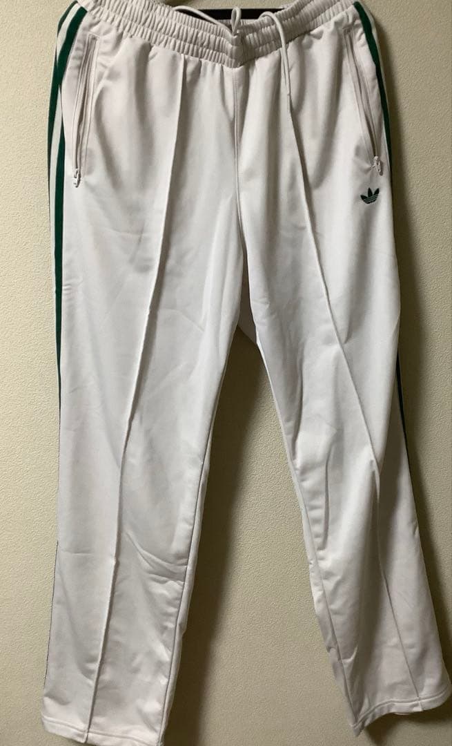 adidas ジャージパンツ　タグ付き