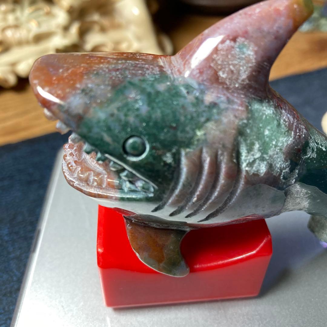 ♪(๑ᴖ◡ᴖ๑)♪海の暴れん坊、大理石のサメくん‼︎ のオブジェ