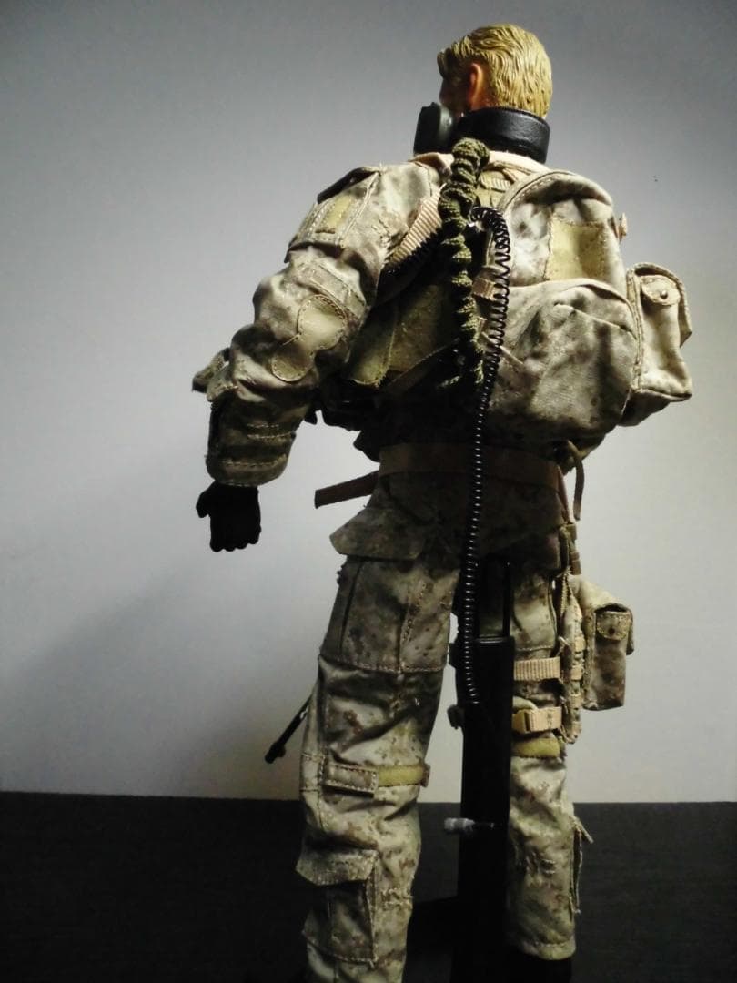 米海軍特殊部隊　スナイパー　メイカー不明