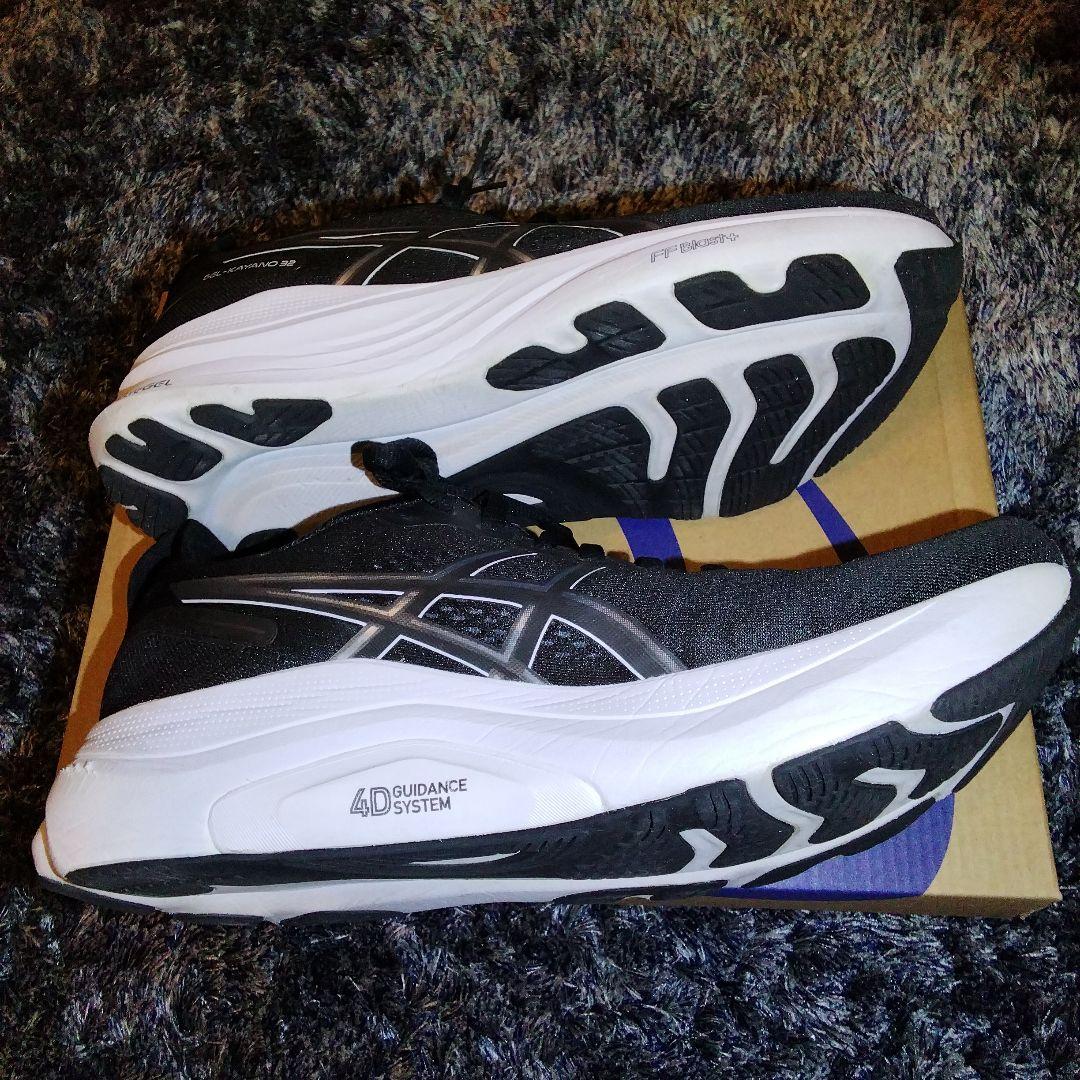 ASICS GEL-KAYANO 32 ゲルカヤノ32