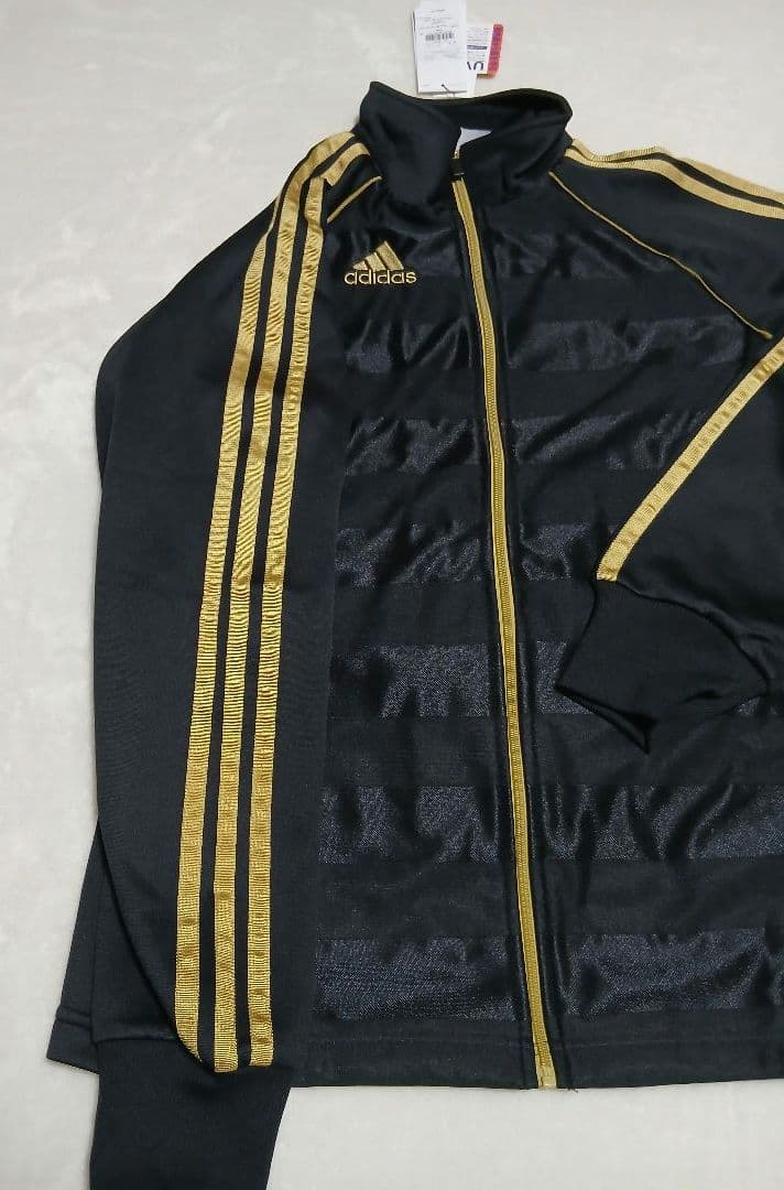 【adidas アディダス】 未使用品 ジャージ上下セットMサイズ
